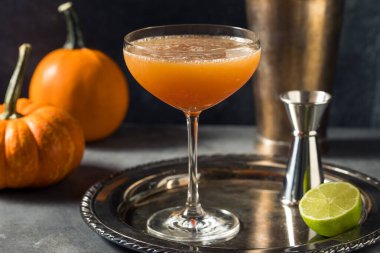 pumpkin szn cocktail
